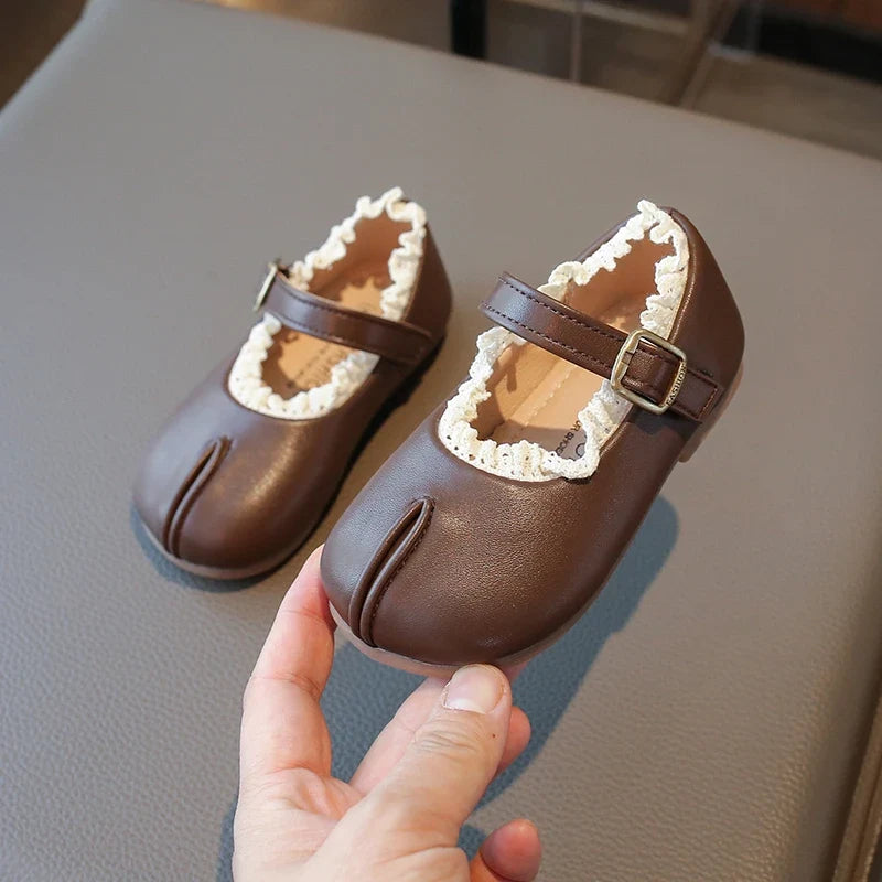 Children's Flats Simple Lolita Girls Princess Leather Shoes Walking Versatile Sweet Pleated Kids Causal Fashion Shoes