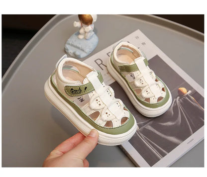 Summer New Children's Sandals Soft Bottom Non slip Boy Sandals Fashion Girls' Beach Shoes Punch Out Girls' Shoes Boy Casual Shoe
