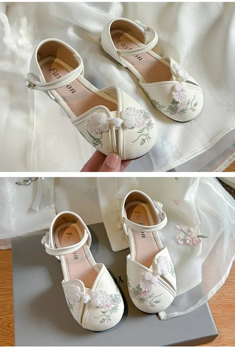 Girls Princess Shoes Hanfu Chinese Style Embroidered Kids Half Sandals for Summer Children Leather Shoes Sweet Soft Sole