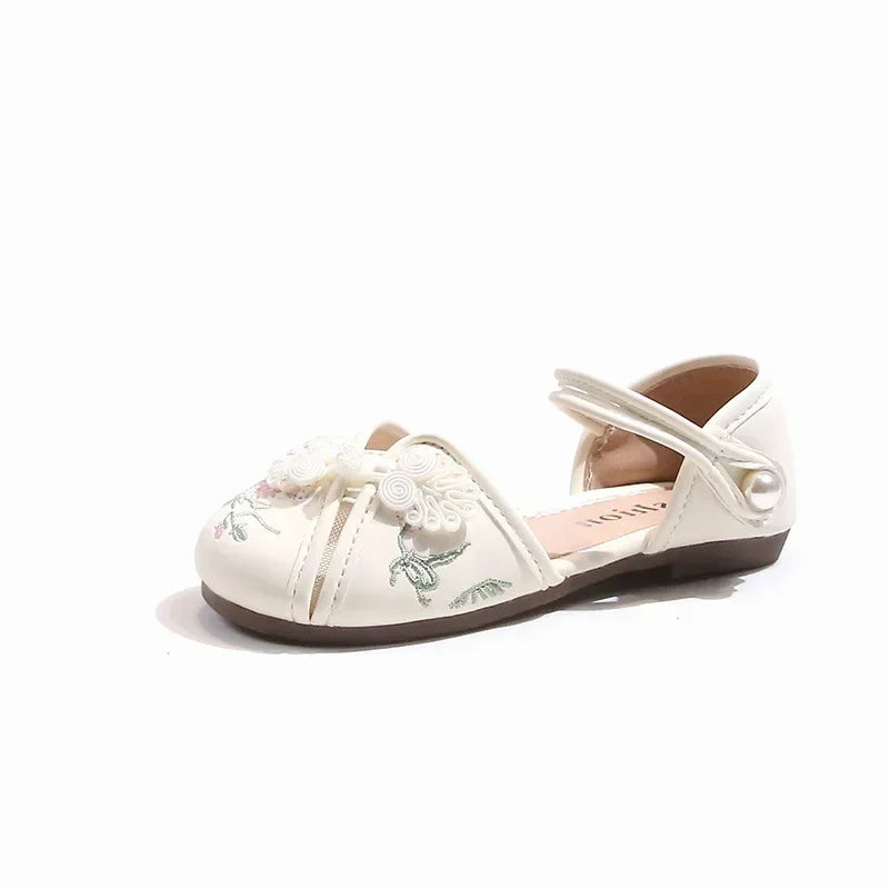 Girls Princess Shoes Hanfu Chinese Style Embroidered Kids Half Sandals for Summer Children Leather Shoes Sweet Soft Sole