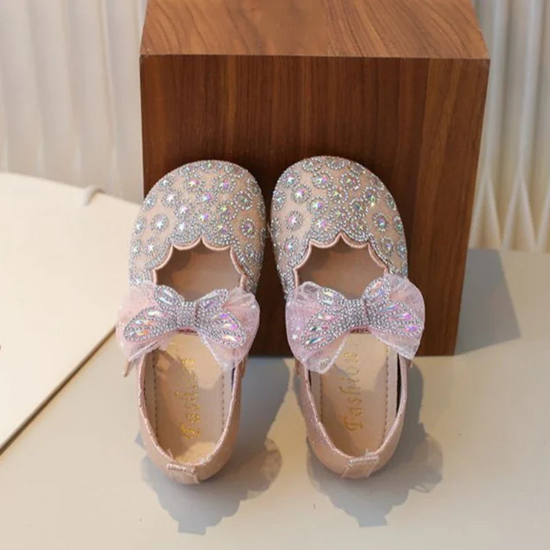 Girls Crystal Princess Footwear Comfortable Flat Sole Leather Shoes for Kids Glittering Rhinestone Design