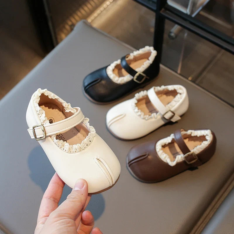 Children's Flats Simple Lolita Girls Princess Leather Shoes Walking Versatile Sweet Pleated Kids Causal Fashion Shoes