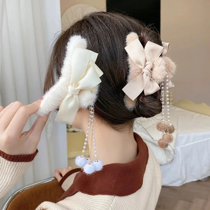 New Elegant Plush Hair Claw Plush Bow Tassel Temperament Girls Women Headdress Shark Clip Winter Accessories Hair Cute