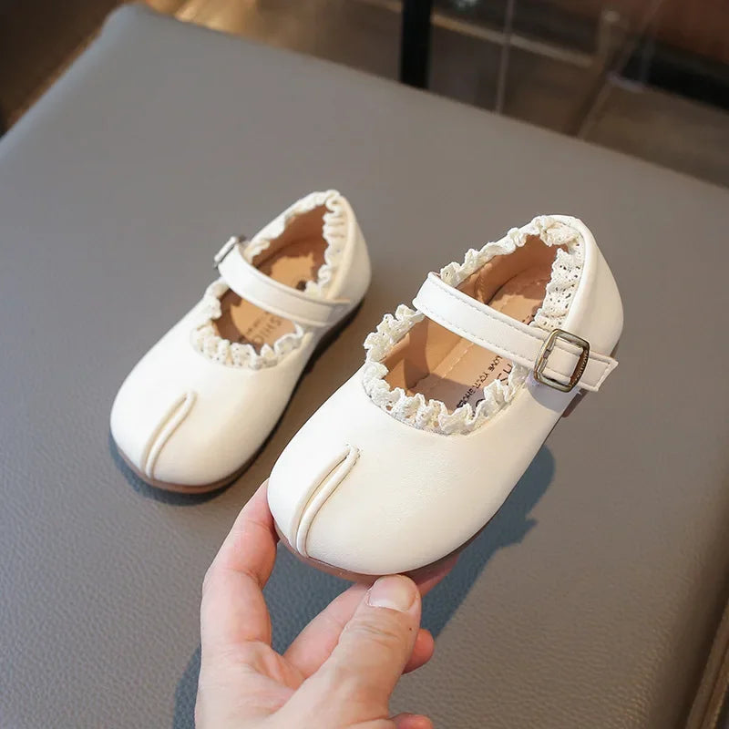 Children's Flats Simple Lolita Girls Princess Leather Shoes Walking Versatile Sweet Pleated Kids Causal Fashion Shoes