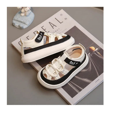 Summer New Children's Sandals Soft Bottom Non slip Boy Sandals Fashion Girls' Beach Shoes Punch Out Girls' Shoes Boy Casual Shoe