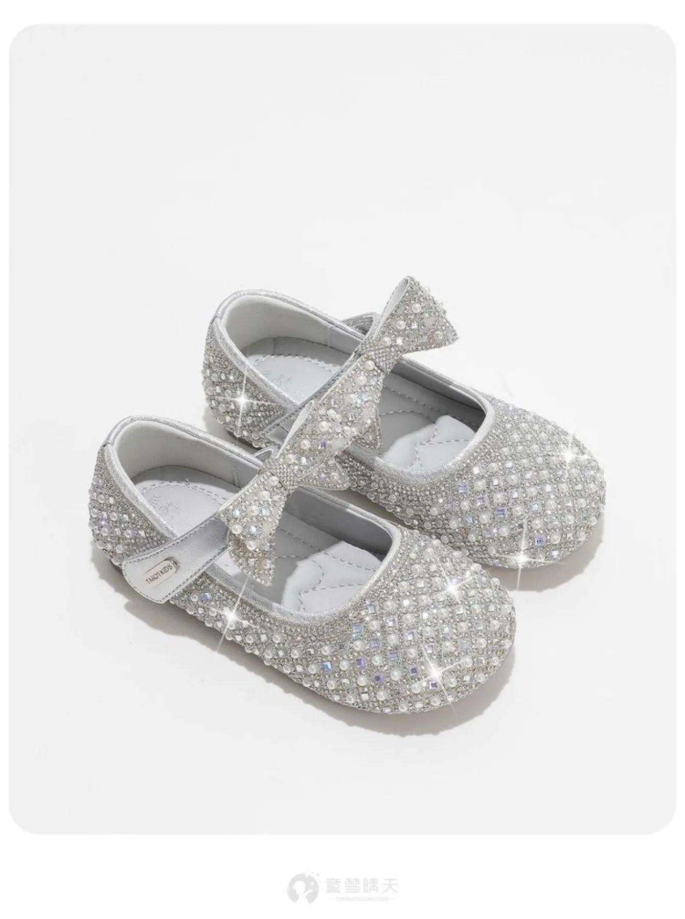 Autumn New Girls Single Princess Shoes Pearl Shallow Children's 2025 Comfortable Flat Shoes Kid Baby Rhinestone Bowknot Shoes