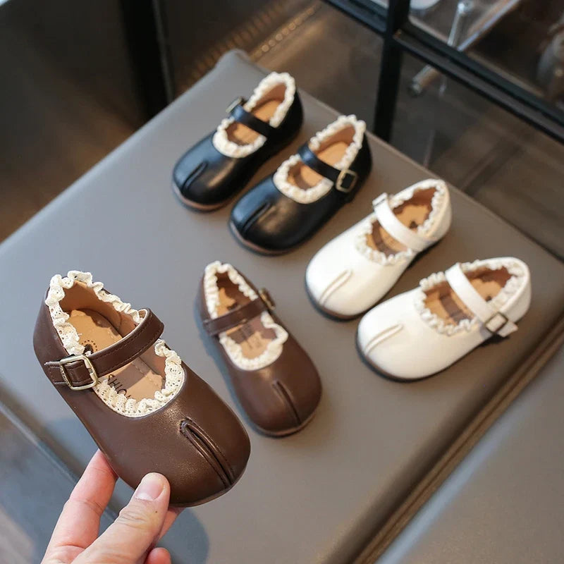 Children's Flats Simple Lolita Girls Princess Leather Shoes Walking Versatile Sweet Pleated Kids Causal Fashion Shoes