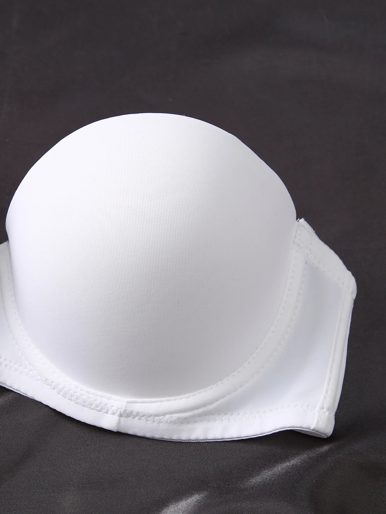 Women's Strapless Bra with Side Support for Underarm Control Non-Slip, Invisible, Comfortable,Versatile Can Be Worn as Outerwear