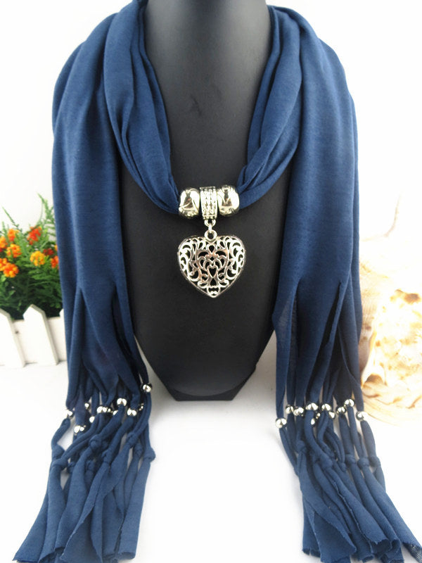 Pendant Scarf - Style 04