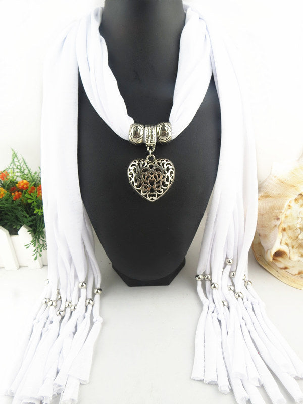 Pendant Scarf - Style 04