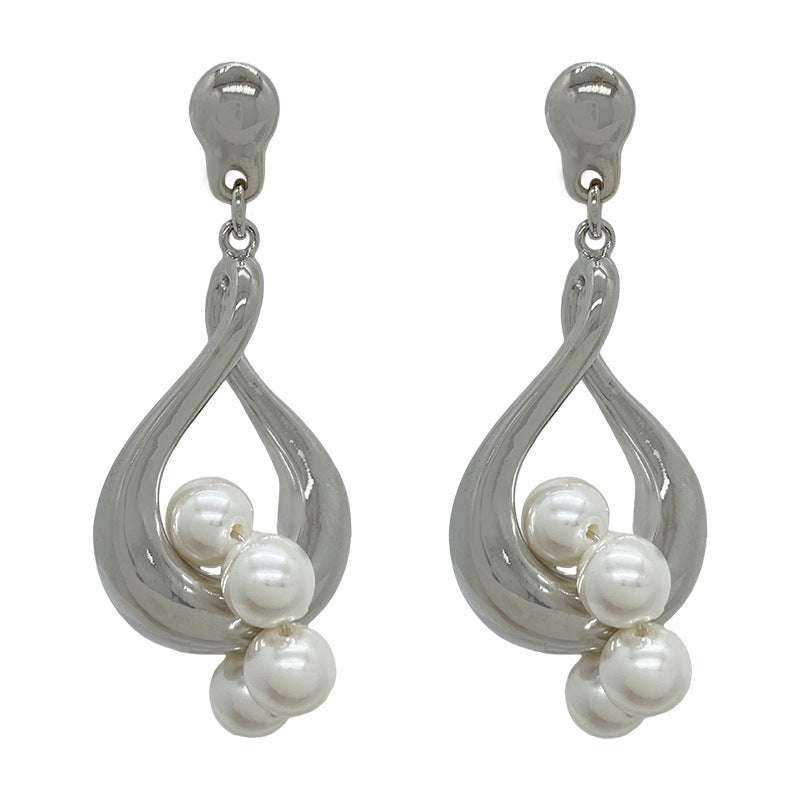 Retro Baroque Pearl Earrings
