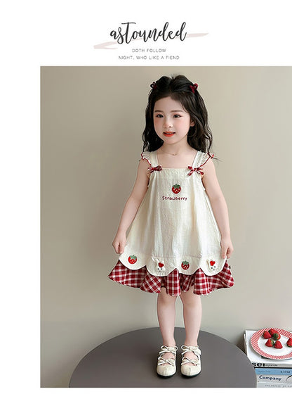 Baby girl's summer dress with plaid strawberry pattern and flutter sleeves, bunny vest dress, thin summer princess dress